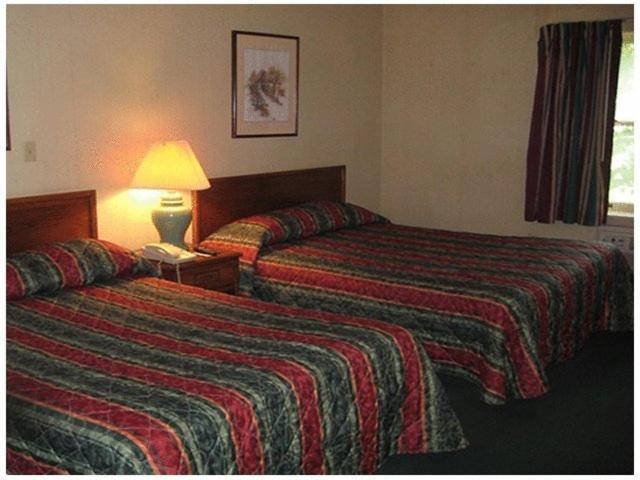 Red Carpet Inn Endicott חדר תמונה